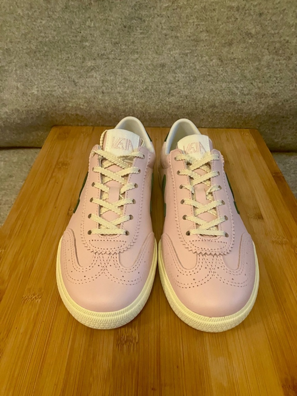 NWT - Veja Volley Leather Sneaker -Pink & Green (sz 6 / 37) - Picture 7 of 16